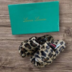 Lauren Lorraine Plush Leopard Print Faux Fur Slippers Red/ Black Accents Sz7 NIB